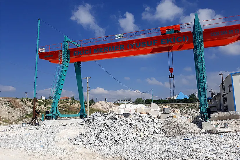 32 Ton Marble Crane Presented to our Customer.